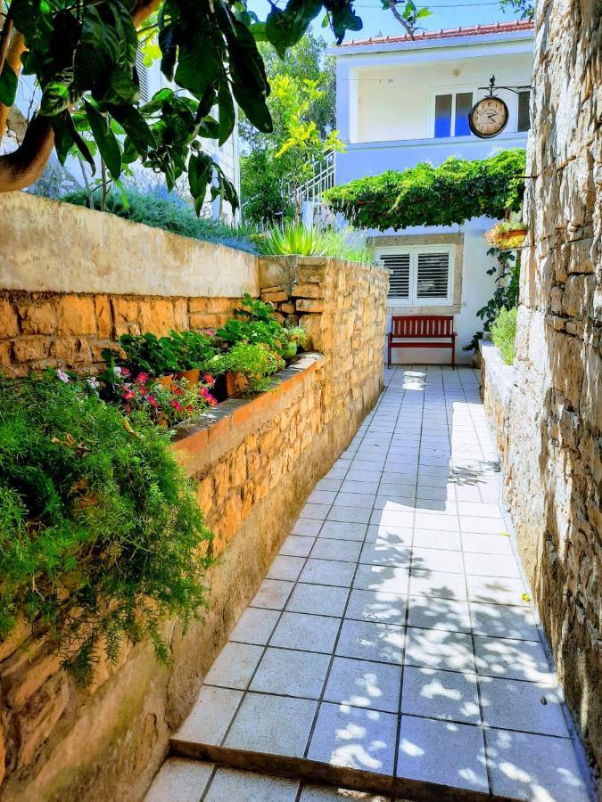 Apartments Neno กอร์จูลา ภายนอก รูปภาพ