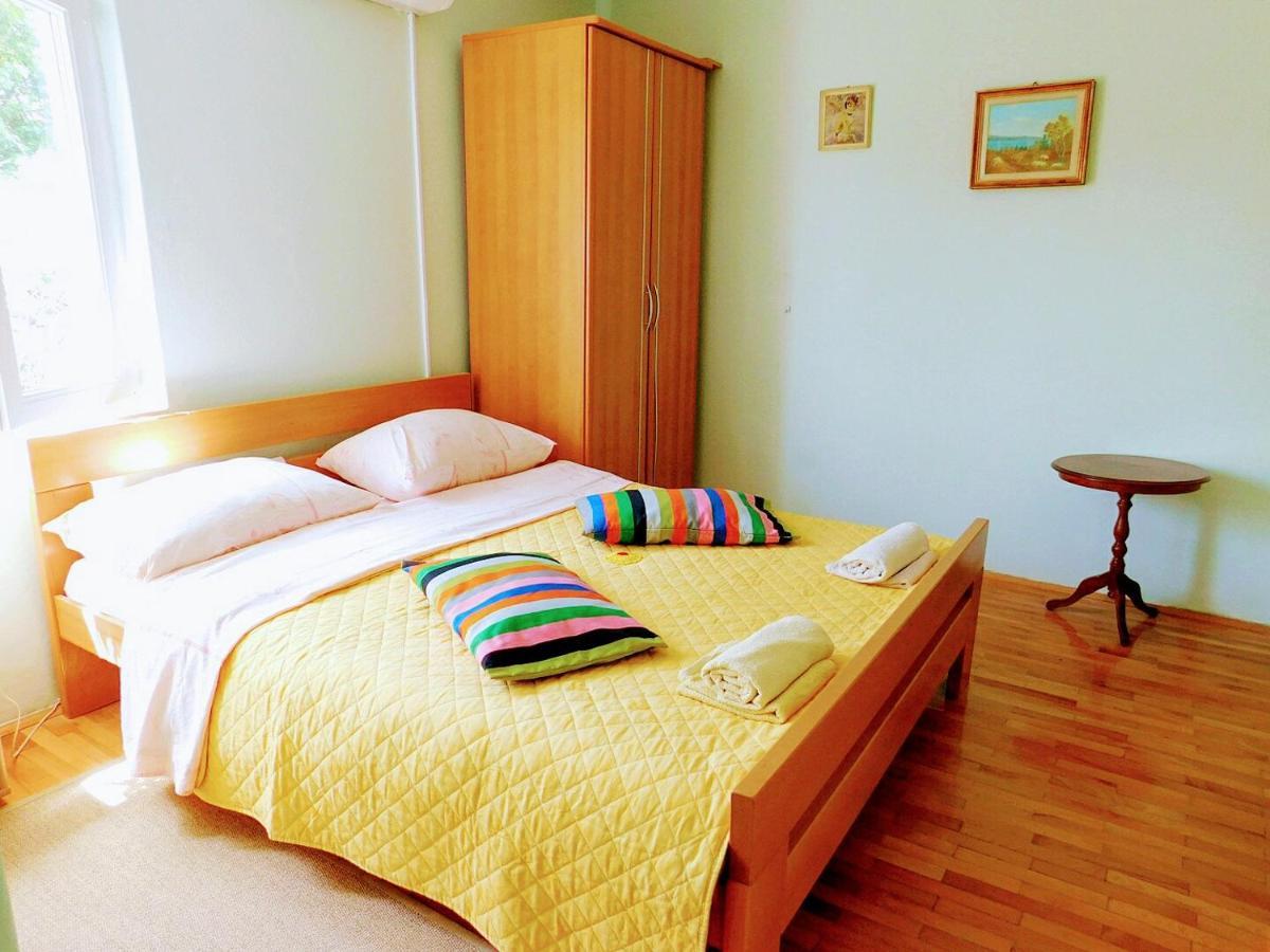 Apartments Neno กอร์จูลา ภายนอก รูปภาพ